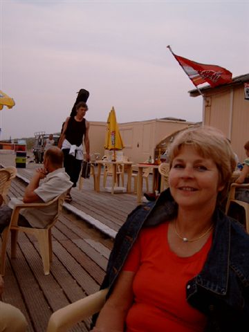 Rinus Gerritsen arrives at Pier 32 jamsession August 5, 2004
